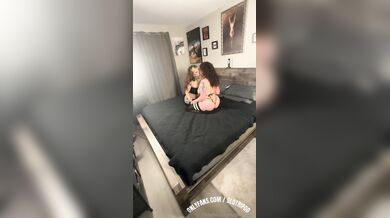Baphibabi666, Glotripod, Tatted Slut Gushing Squirts All Over Bbc Onlyfans Video Leaked
