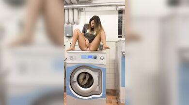 Emisecrets, Riding A Dildo On Top Of The Washing Machine Onlyfans Video Leaked
