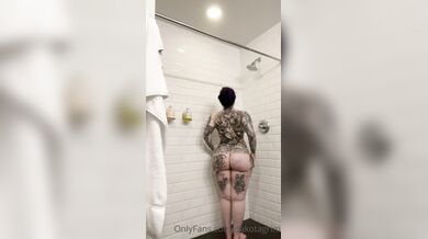 Ravengriim, Teasing Her Hot Tattooed Body In The Shower Onlyfans Video Leaked