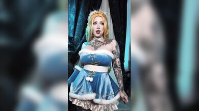 Ravengriim, Thick Snow Princess Teasing Her Hot Body Onlyfans Video Leaked