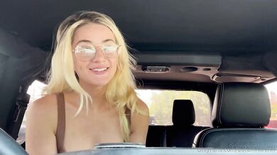 Autumnreed18, Mini Lipstick Vibrator Masturbation In The Car Backseat Onlyfans Video Leaked