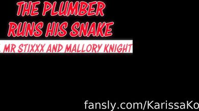 Malloryknightxo, Karissakoxx, Two Horny Milfs Fucking The Black Plumber Onlyfans Video Leaked