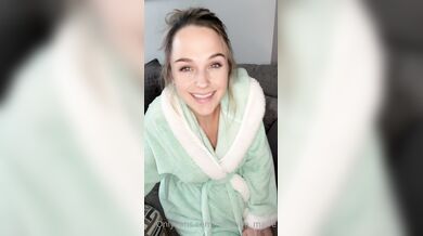 Miranda Marie, Horny Pregnant Babe Joi On The Couch Onlyfans Video Leaked