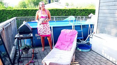 Omduharlysthardulov, Norwegian Milf Vegetable Masturbation In The Backyard Onlyfans Video Leaked