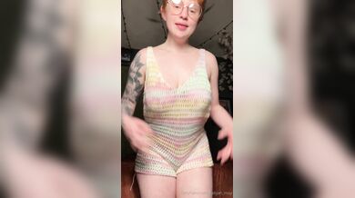 Aaliyah May, Vibrator Masturbation In Her Sweater Onlyfans Video Leaked
