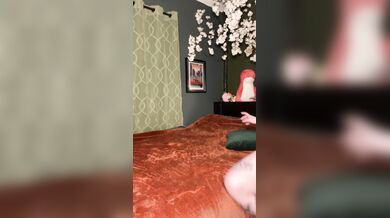 Aaliyah May, Grinding On Her Velvet Pillow In Bed Onlyfans Video Leaked
