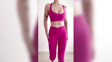 Delightfulhug, Oiling Up Her Huge Naked Tits In Gym Spandex Onlyfans Video Leaked
