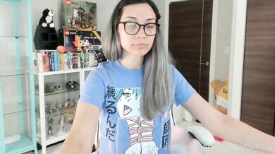 Delightfulhug, Vibrating Her Hairy Pussy While Standing Onlyfans Video Leaked