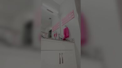 Missbnasty, Fingering Her Pussy In The Bathroom Onlyfans Video Leaked