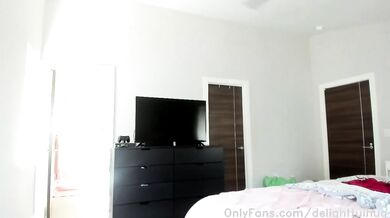 Delightfulhug, Teasing Her Wet Naked Body In The Shower Onlyfans Video Leaked