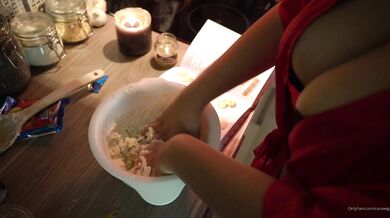 Carasweden, Thick Swedish Babe Masturbation While Baking Cookies Onlyfans Video Leaked