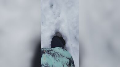 Snugglbugg, Sucking Cock Wearing Glasses In The Snow Onlyfans Video Leaked