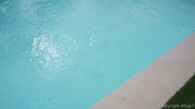 Ellygirl, Doggystyle Strapon Fucking A Lesbian Chick By The Pool Onlyfans Video Leaked