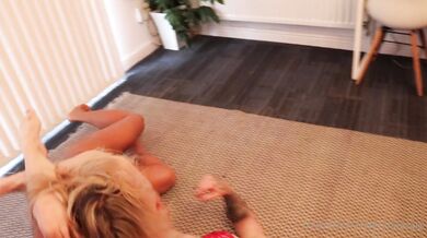 Denise Anders, Three Muscle Babes Wrestling On The Floor In Bikini Onlyfans Video Leaked
