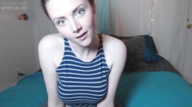 Haylee_Love, Pregnant Camgirl Fucking A Rainbow Dildo Onlyfans Video Leaked