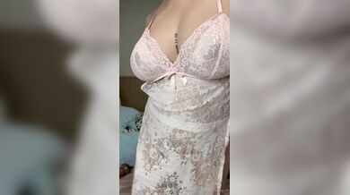 Irisadamsone, Hot Asian Sluts Riding A Dildo Wearing Glasses Onlyfans Video Leaked