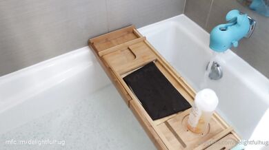 Delightfulhug, Shaving In The Bathtub And Dildo Masturbation Onlyfans Video Leaked