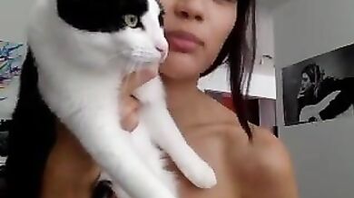 Delightfulhug, Dildo Penetration On Her Livestream Onlyfans Video Leaked