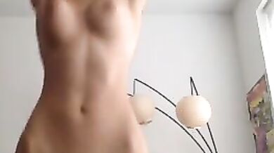 Delightfulhug, Dildo Penetration On Her Livestream Onlyfans Video Leaked