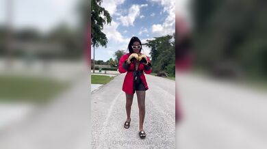 Kyrichess, Big Booty Ebony Slut Gets Strapon Fucked In The Gym Onlyfans Video Leaked