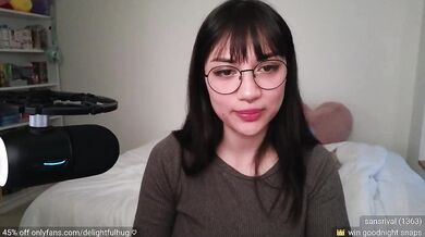 Delightfulhug, Spanking And Dildo Fucking On Livestream Onlyfans Video Leaked