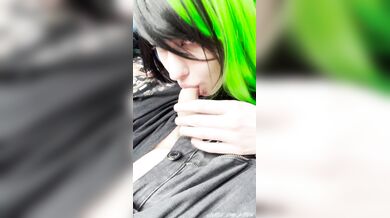 Little_Emo_Kitten, Emo Goth Girl Sucking Cock In The Moving Car Onlyfans Video Leaked