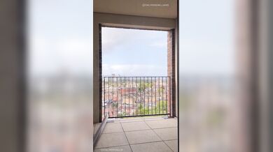 MikeWilliams - London+Balcony+Facial+with+Samantha