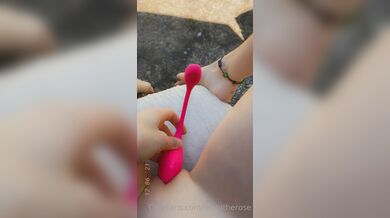Xmimirose, Pink Vibrator Masturbation In Nature Onlyfans Video Leaked