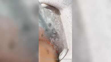 Xmimirose, Pussy Rubbing With The Jacuzzi Jets Onlyfans Video Leaked