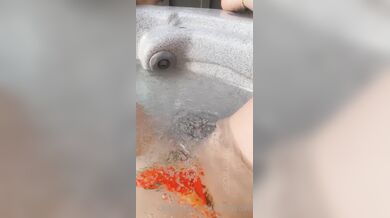 Xmimirose, Pussy Rubbing With The Jacuzzi Jets Onlyfans Video Leaked