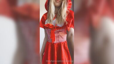 Xmimirose, Pussy Rubbing As Little Red Riding Hood Onlyfans Video Leaked
