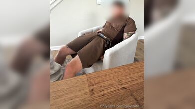 FitnessMomma26 / Giawhite - Delivery Driver Dare