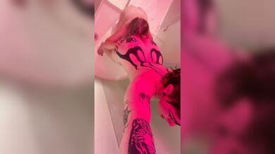 Kenzy Kaye, Two Wet Lesbian Chicks In The Shower Onlyfans Video Leaked