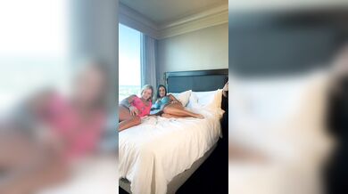 AlyssiaVera & SweetVickie - BBC 3sum Live Stream