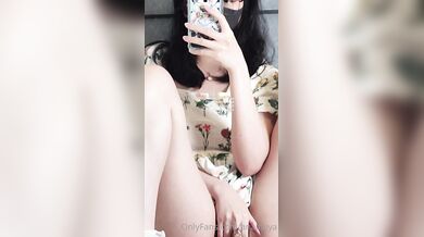 Anaimiya, Asian Girl Rubbing Pussy In The Mirror Onlyfans Video Leaked