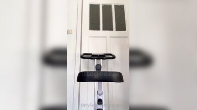 Cutegeekie, Riding A Bike And Dildo Onlyfans Video Leaked
