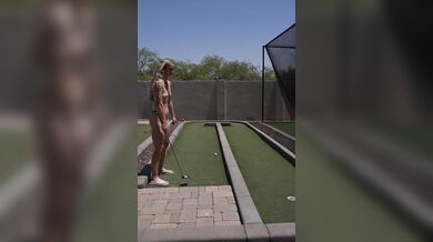 Itspatikayy, Playing Naked Golf In The Backyard Onlyfans Video Leaked