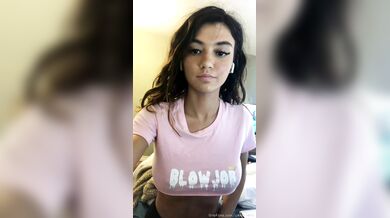 Amira Brie, Teasing Her Underboobs On Livestream Onlyfans Video Leaked