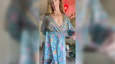 Stephinspace, Blonde Chick Teasing Her Naked Body Onlyfans Video Leaked