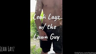 Leah Layz, Hot Housewife Paying The Lawn Guy With Cumshot Onlyfans Video Leaked