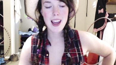 Tigger Rosey, Farm Girl Deepthroating On Livestream Onlyfans Video Leaked