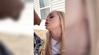 Katrina Thicc, Blonde Milf Sucking Bbc In Backyard Onlyfans Video Leaked
