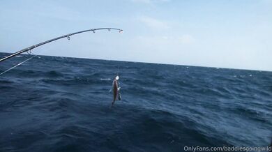 Emjayplays, Three Sexy Bikini Models Fishing In The Ocean Onlyfans Video Leaked