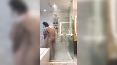 Stephanie Summers, Showering With A Bbc Black Bull Onlyfans Video Leaked