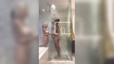Stephanie Summers, Showering With A Bbc Black Bull Onlyfans Video Leaked