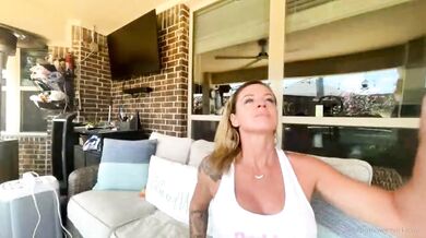 SweetVickie - Livestream