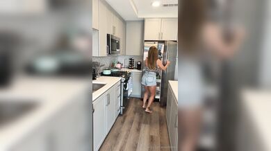 Ava Addams, Horny Housewife Rubbing Her Pussy On The Kitchen Counter Onlyfans Video Leaked