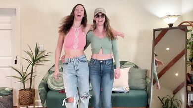 Stephinspace, Two Hot Chicks Sexy Bikini Try-On-Haul Onlyfans Video Leaked