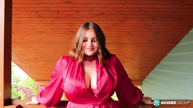 Molly Evans, Bbw Supermodel Teasing In Red Lingerie Onlyfans Video Leaked