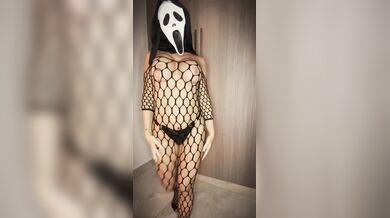 What’s your favourite scary movie?